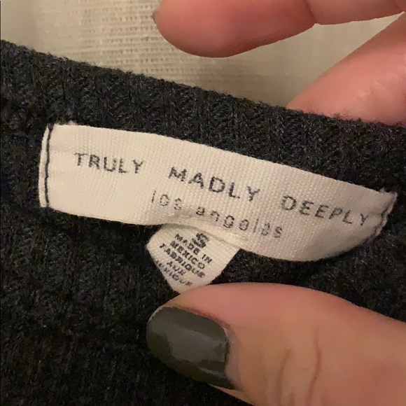 Truly madly deeply crop top - Picture 2 of 4